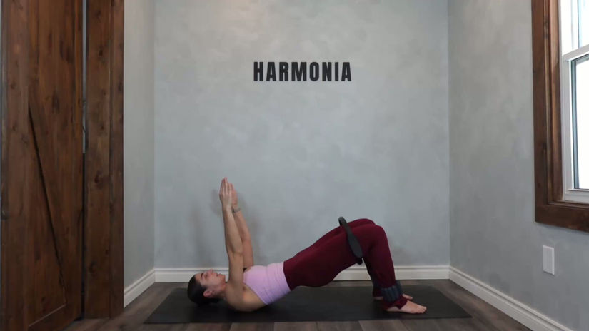14 DAY CHALLENGE | DAY 6 | 20 MIN Glute Focused Mat Pilates